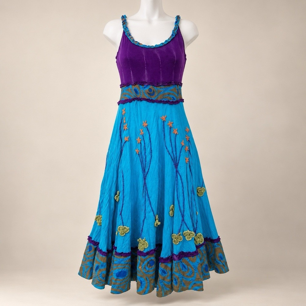 Rising International Renfaire Dress Sz S Fairy Embroidered Boho Hippie Festival